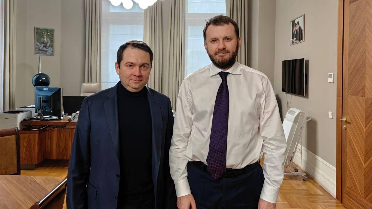 Андрей Чибис обсудил с Максимом Орешкиным развитие Мурманского транспортного узла